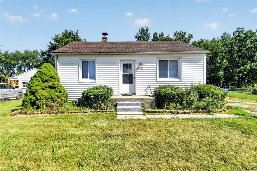 18391 Masonic, Fraser, MI 48026 - #3
