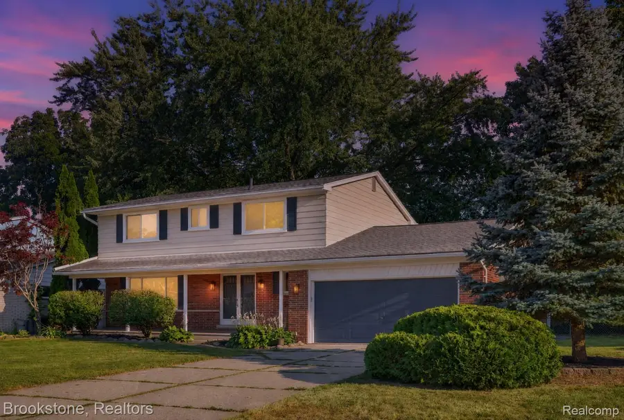 16072 Wrotham Court, Clinton, MI 48038 - #3