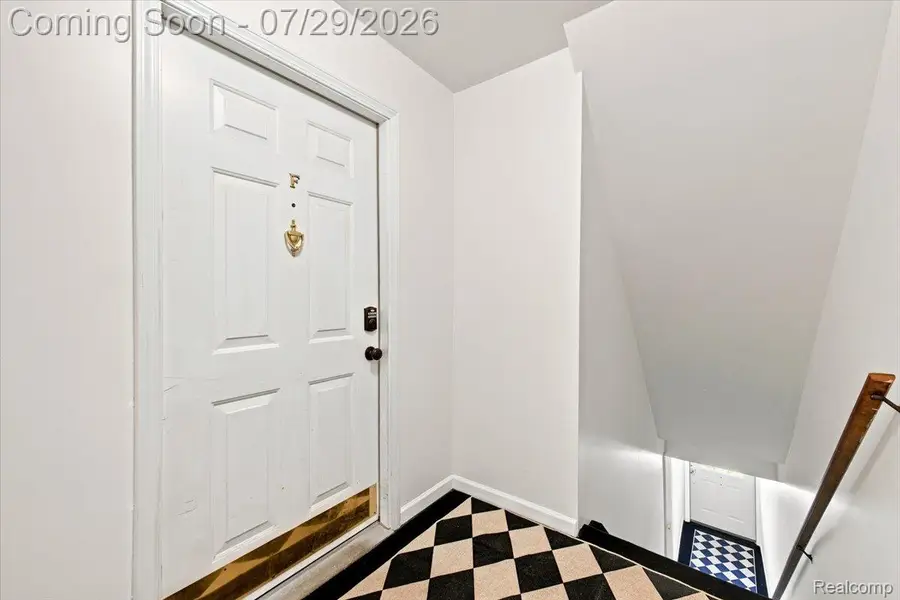 1655 Huntington Park, Unit #f, Rochester Hills, MI 48309 - #2