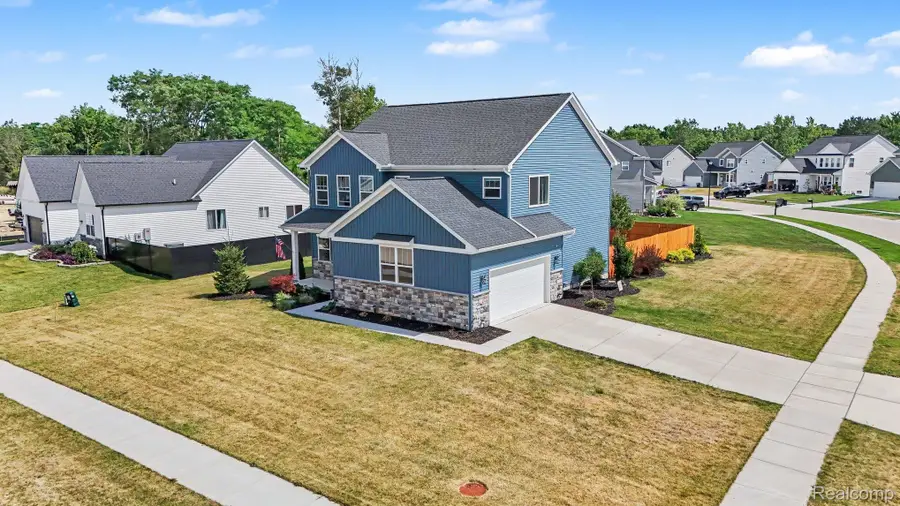 4101 Cedar Lane, Grand Blanc, MI 48439 - #2