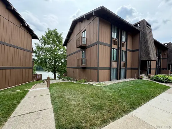 1736 Grove Road #102, Ypsilanti, MI 48198