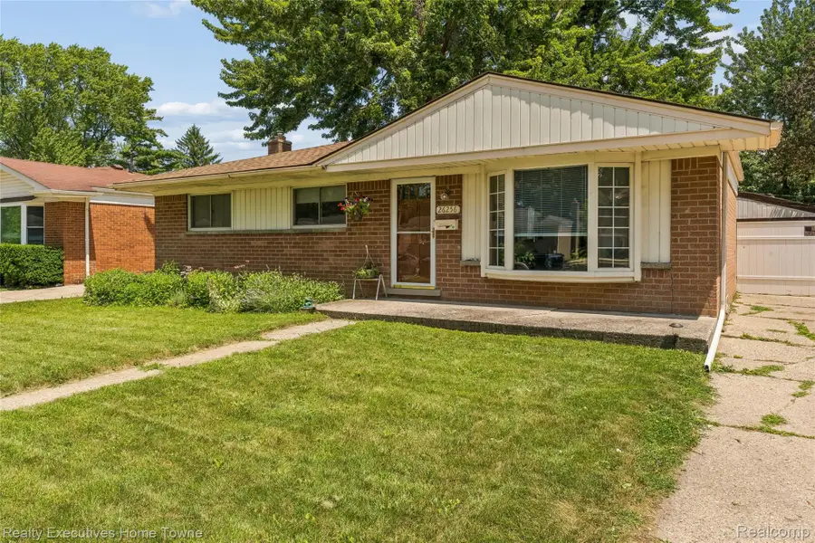 26256 Patricia Avenue, Warren, MI 48091 - #3