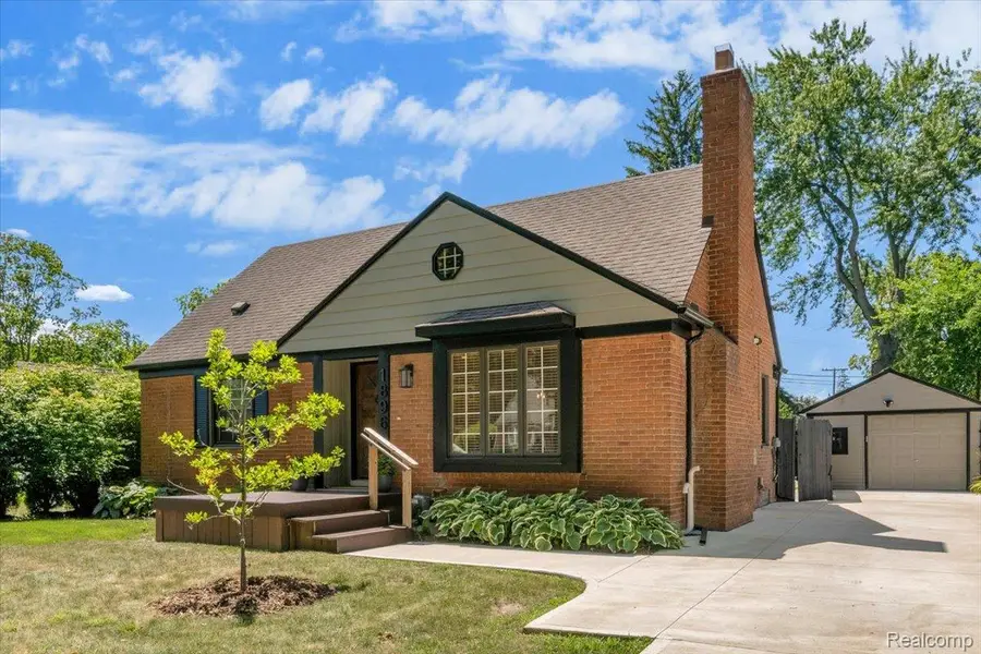 1896 Banbury Street, Birmingham, MI 48009 - #2