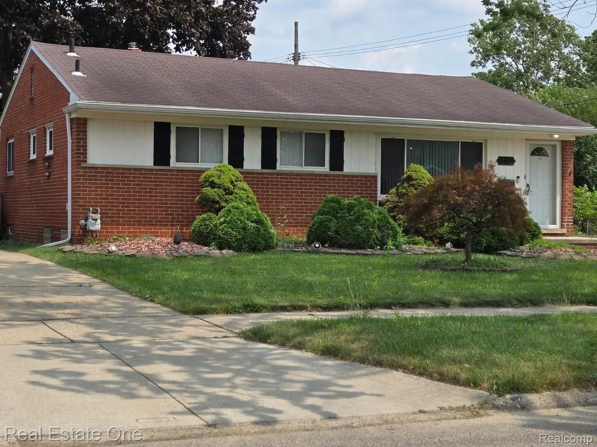 12730 Columbia Street W, Redford, MI 48239 - #1