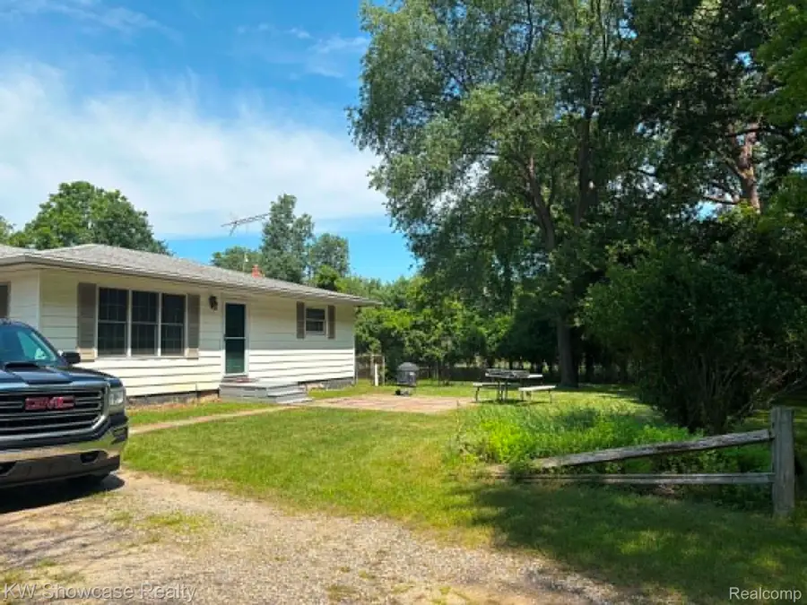 8835 Long Lane, Independence, MI 48348 - #2
