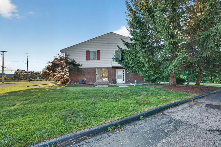 51116 S Foster Road, Chesterfield, MI 48047 - #3