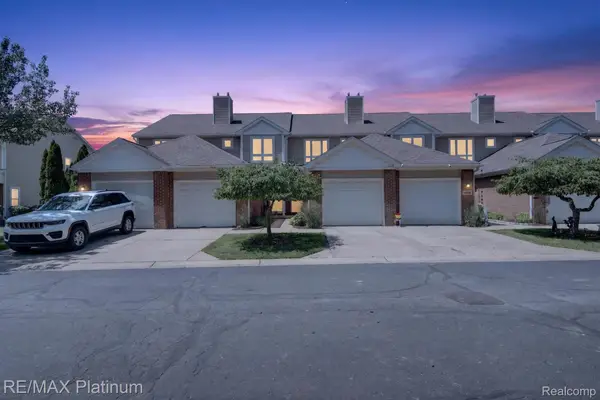 5510 Woodruff Shore Drive #25, Brighton, MI 48116