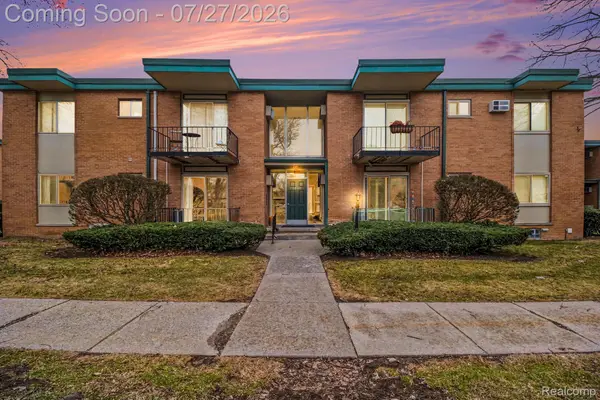 1840 Axtell Drive #7, Troy, MI 48084