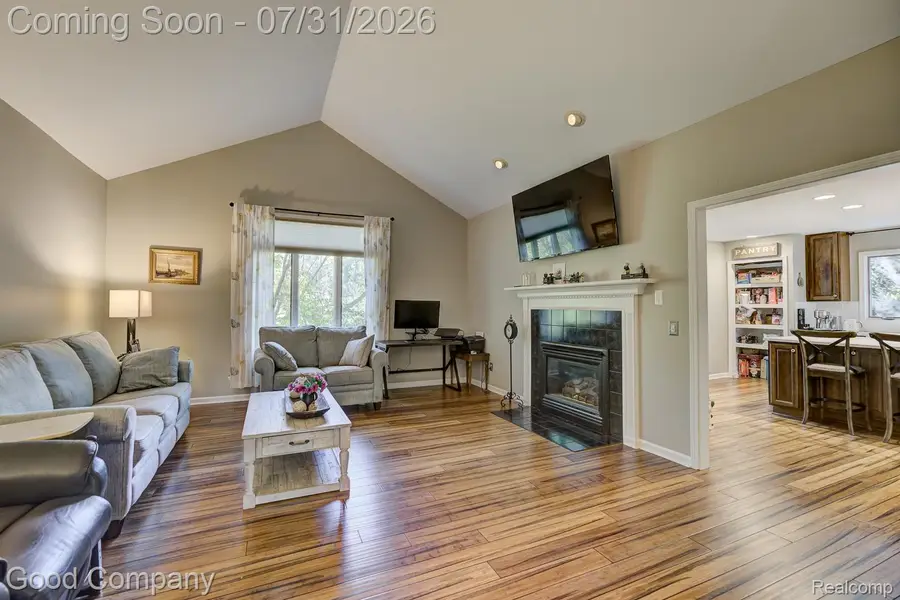 575 Lakes Edge Drive, Oxford, MI 48371 - #2