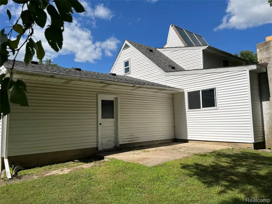 508 Cherry Street, Linden, MI 48451 - #2