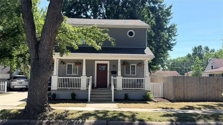 21908 Rosedale Street, Saint Clair Shores, MI 48080 - #2