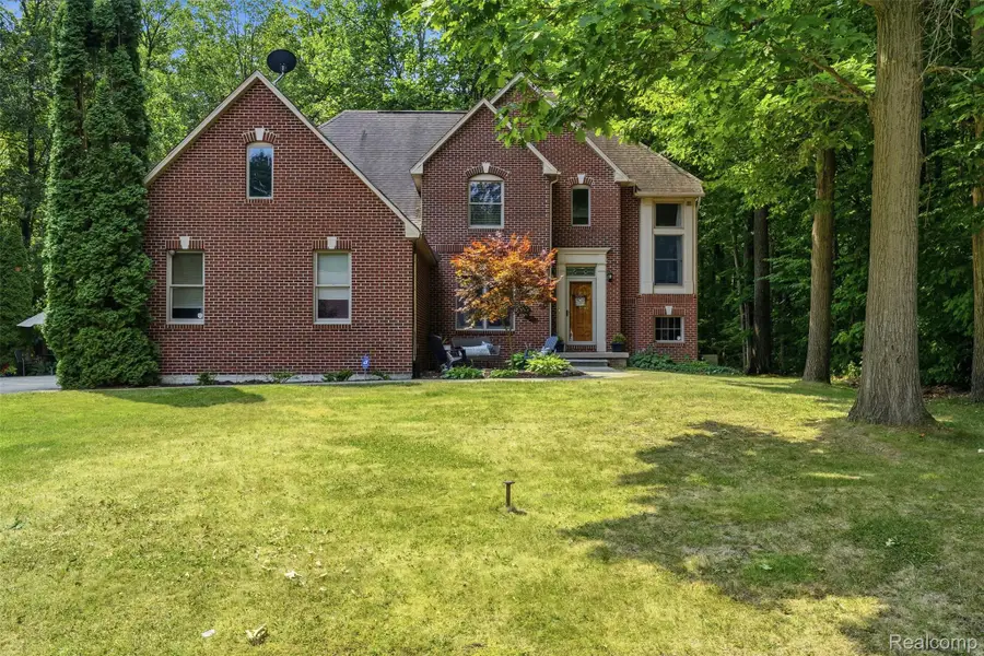 9293 Oakview Drive, Swartz Creek, MI 48473 - #2