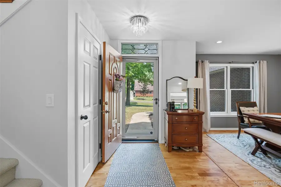 9293 Oakview Drive, Swartz Creek, MI 48473 - #3