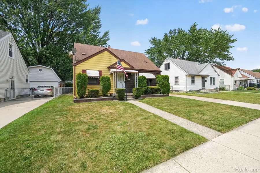 25199 Cole Street, Roseville, MI 48066 - #2