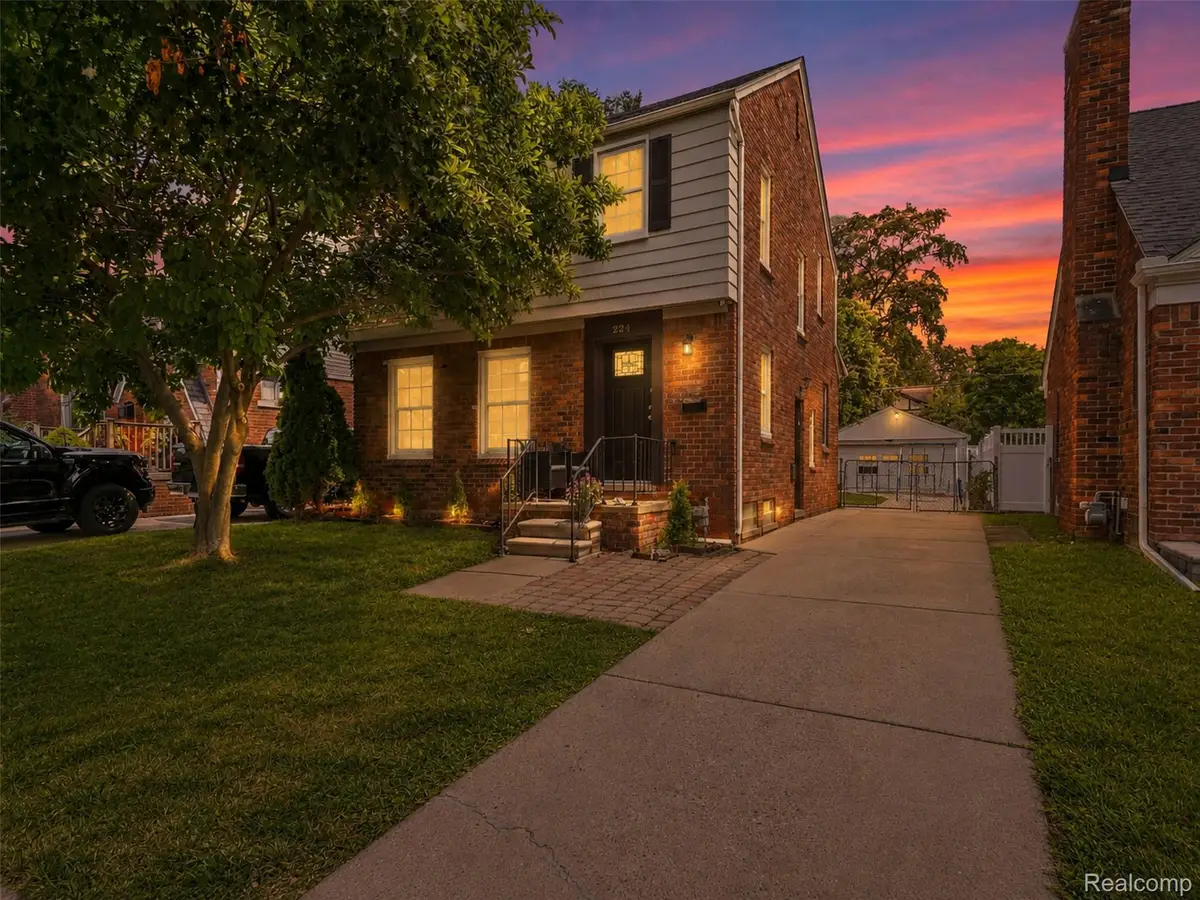 224 N Waverly Street, Dearborn, MI 48128 - #1