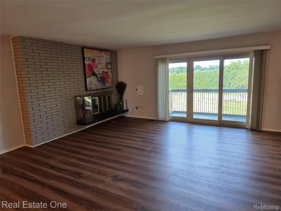 2027 Klingensmith Road #70, Bloomfield, MI 48302 - #2