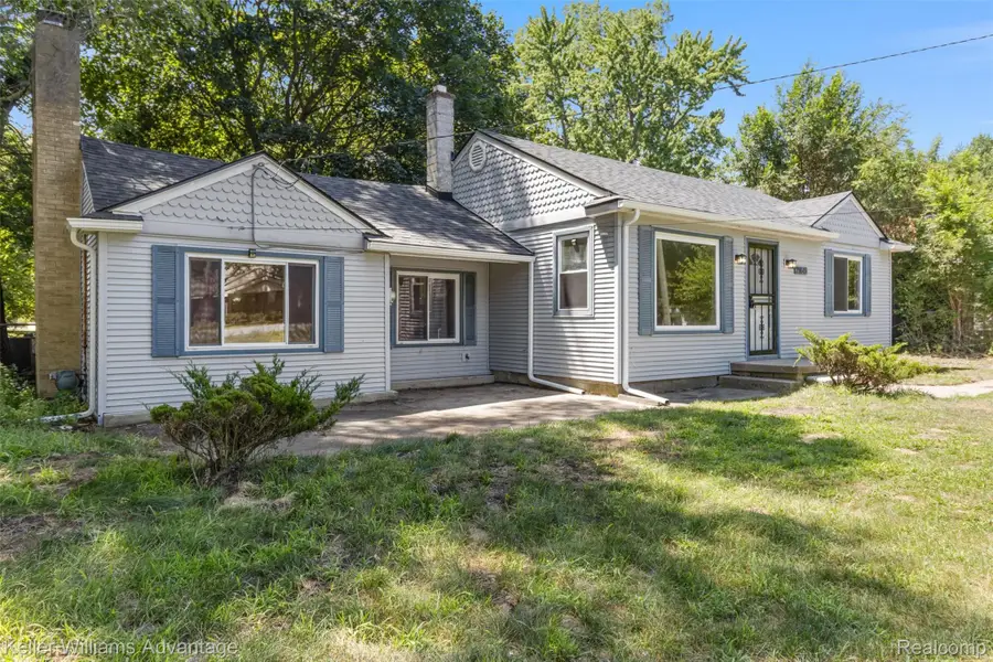 21645 Frazer Avenue, Southfield, MI 48075 - #3