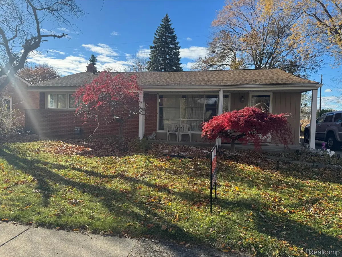 32075 Saint Annes Dr Drive, Warren, MI 48092 - #1