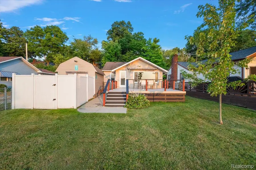 243 Oglethorpe Drive, Lapeer, MI 48446 - #3