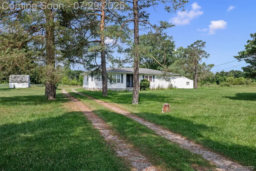 14134 N Holly Road, Holly, MI 48442 - #2