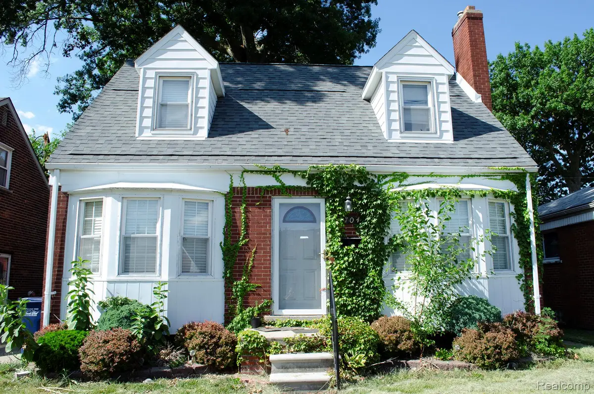 704 Kings Highway, Lincoln Park, MI 48146 - #1
