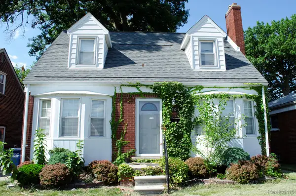 704 Kings Highway, LincolnPark, MI 48146