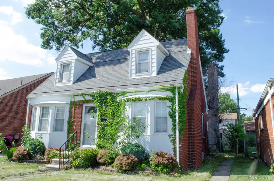 704 Kings Highway, Lincoln Park, MI 48146 - #2