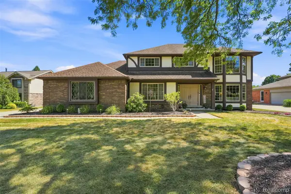 35379 Northmont Drive, FarmingtonHills, MI 48331