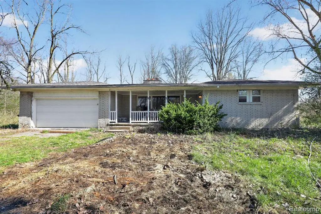 6718 Colf Road, Carleton, MI 48117 - #1