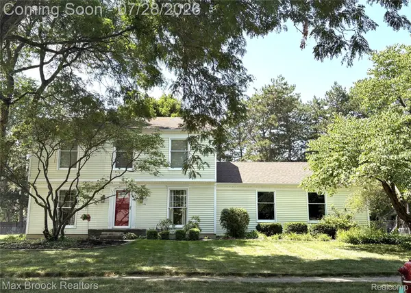 5443 Berwyck Drive, Troy, MI 48085