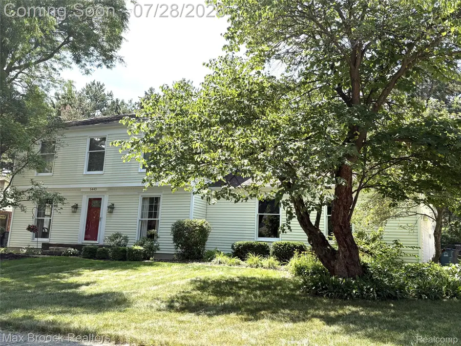 5443 Berwyck Drive, Troy, MI 48085 - #3