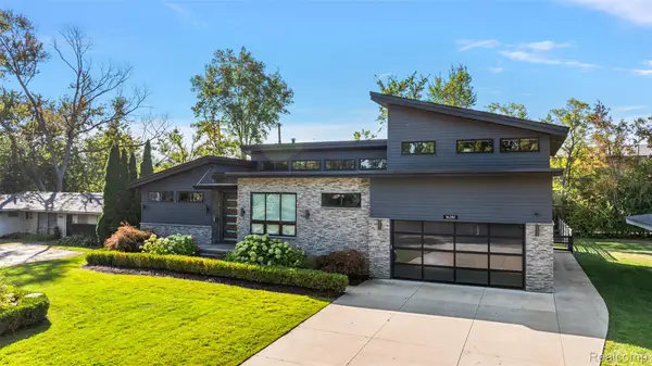 16281 Buckingham Avenue, Birmingham, MI 48025