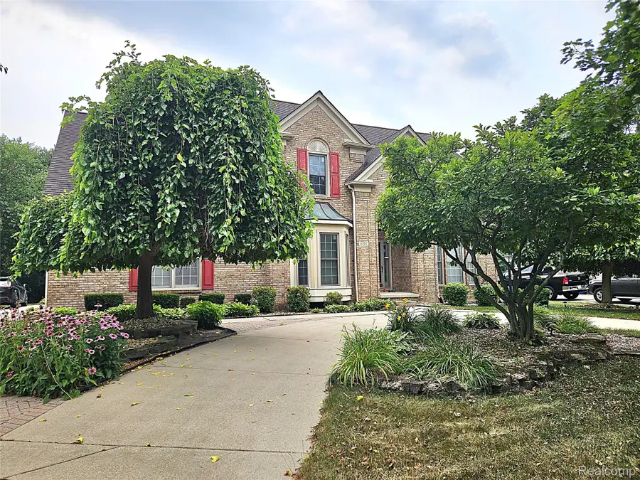 6088 Meadowview Drive, Canton, MI 48187 - #3