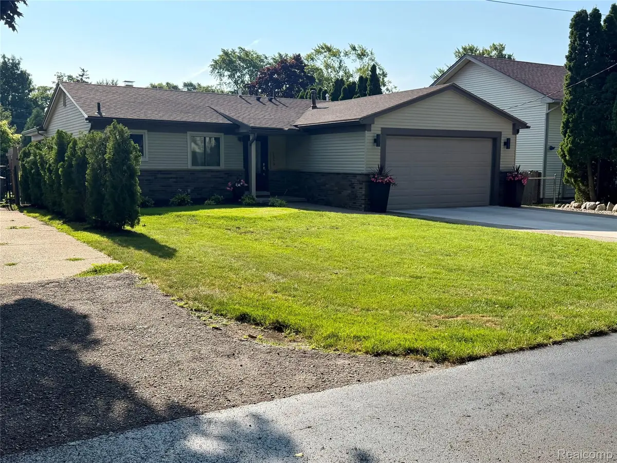 1879 Rustic Lane, Keego Harbor, MI 48320 - #1