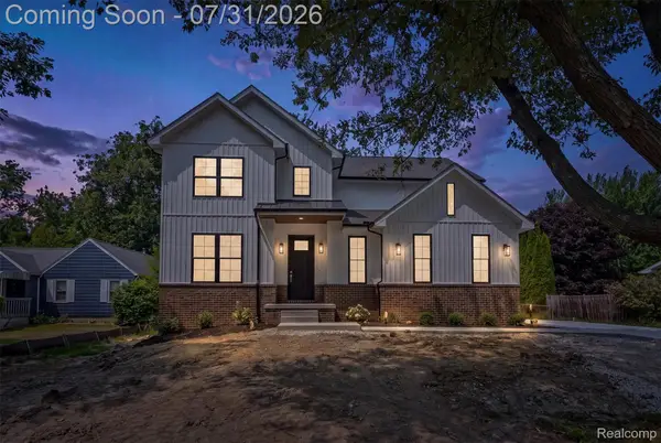 2065 Richwood Road, AuburnHills, MI 48326