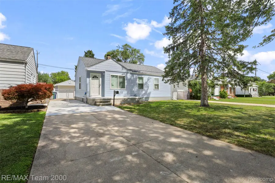 4191 Burns Avenue, Lincoln Park, MI 48146 - #3