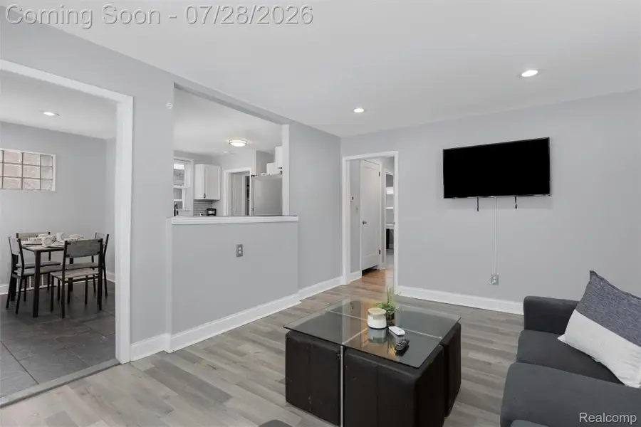 13542 Dolphin Street, Detroit, MI 48223 - #2