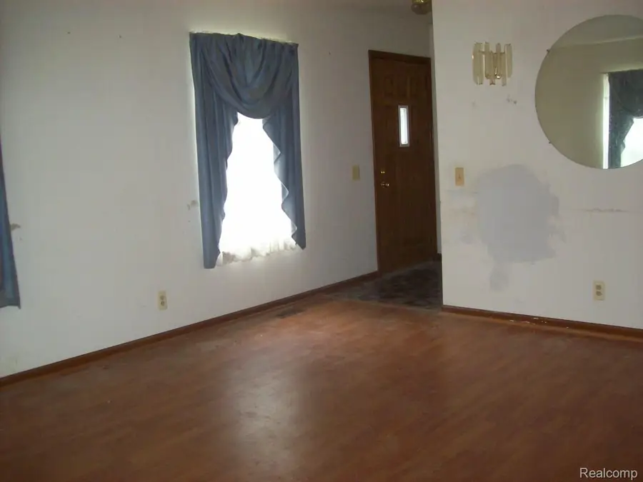 3030 Thomas Road, Oxford, MI 48371 - #3