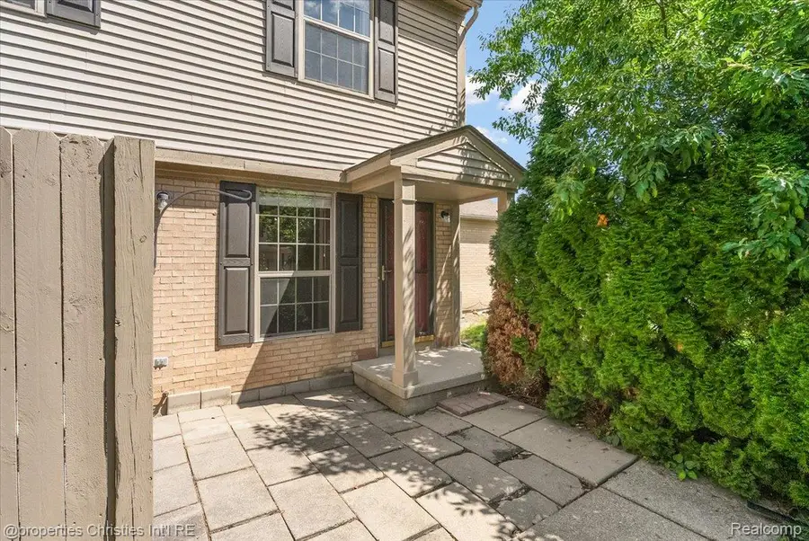 3173 Hidden Ridge Drive, Waterford, MI 48328 - #3