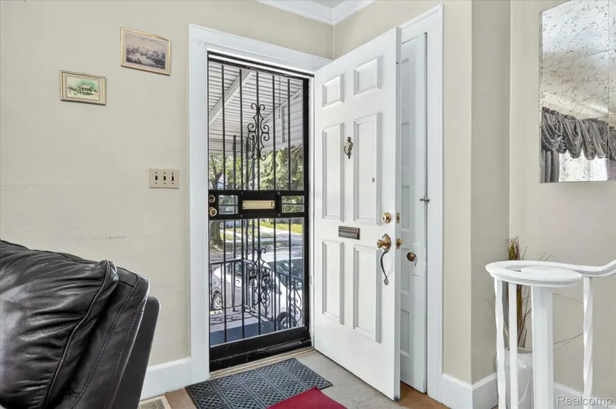 971 E Goldengate, Detroit, MI 48203 - #2