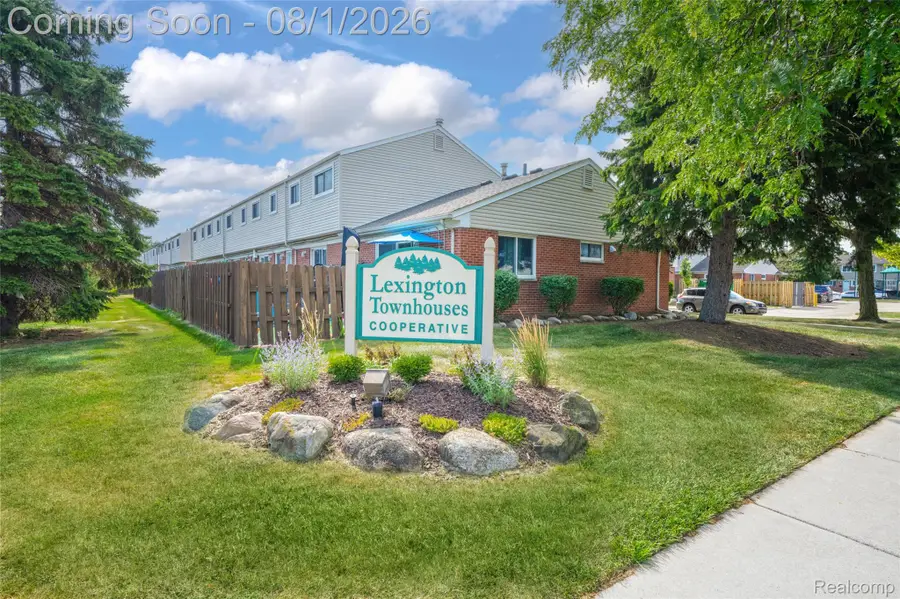 8247 Dartmouth Drive, Warren, MI 48093 - #2