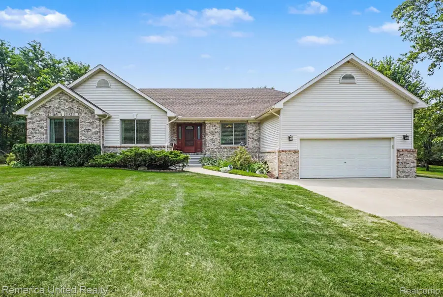 3108 Crystal, Pinckney, MI 48169 - #2