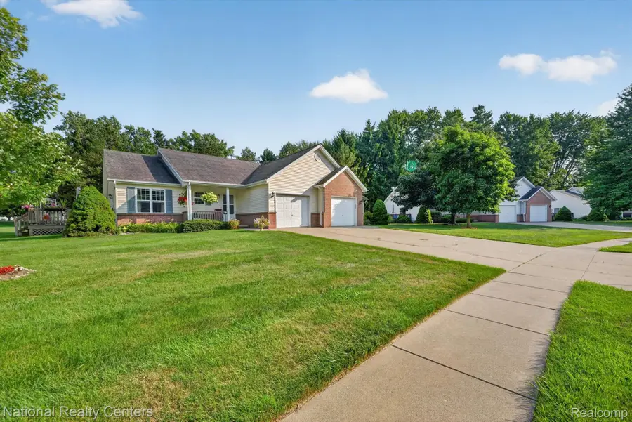 7774 E Ridge Drive, Almont, MI 48003 - #3