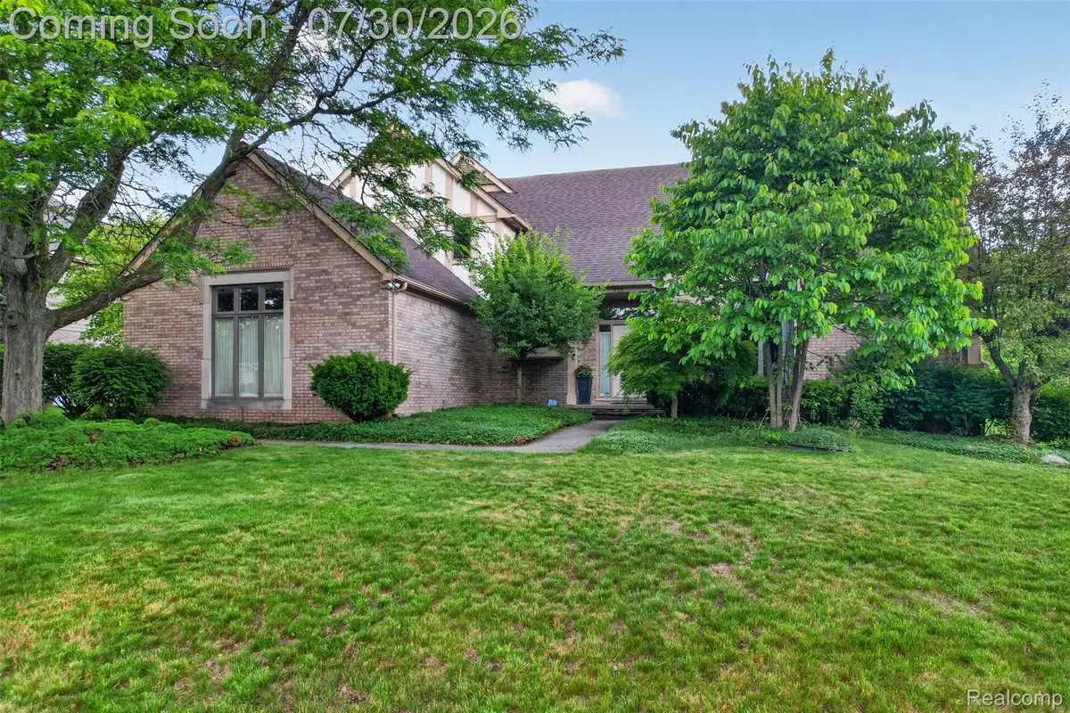 1808 Rolling Woods Drive, Troy, MI 48098 - #1