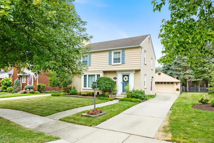 316 Mohawk Street, Dearborn, MI 48124 - #3