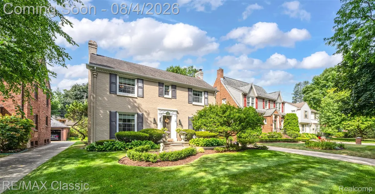 26055 York Road, Huntington Woods, MI 48070 - #1