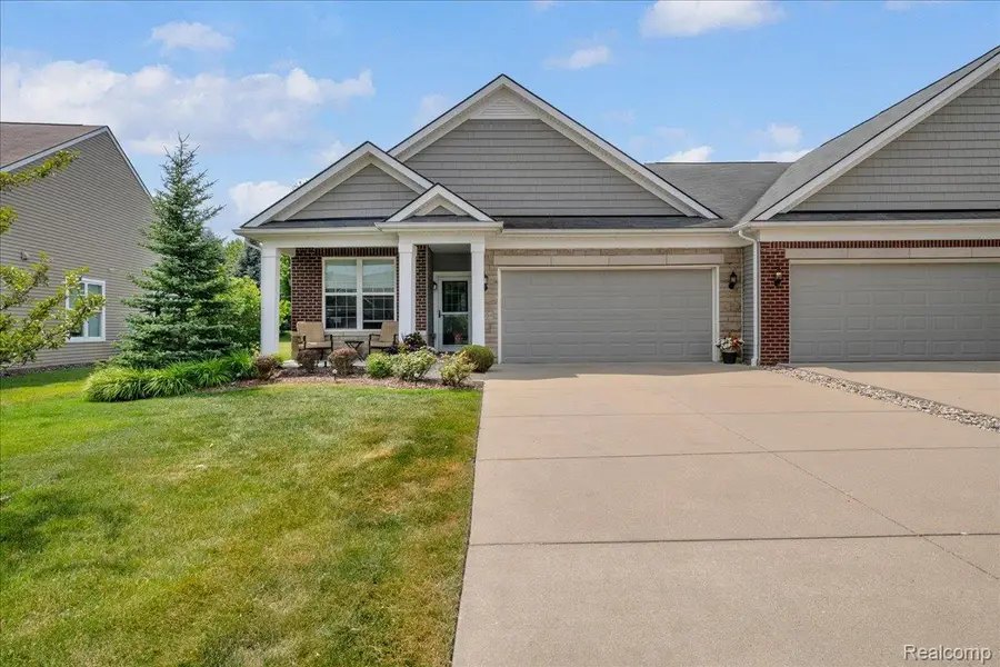 6394 Prairie Dunes Drive, Grand Blanc, MI 48439 - #2