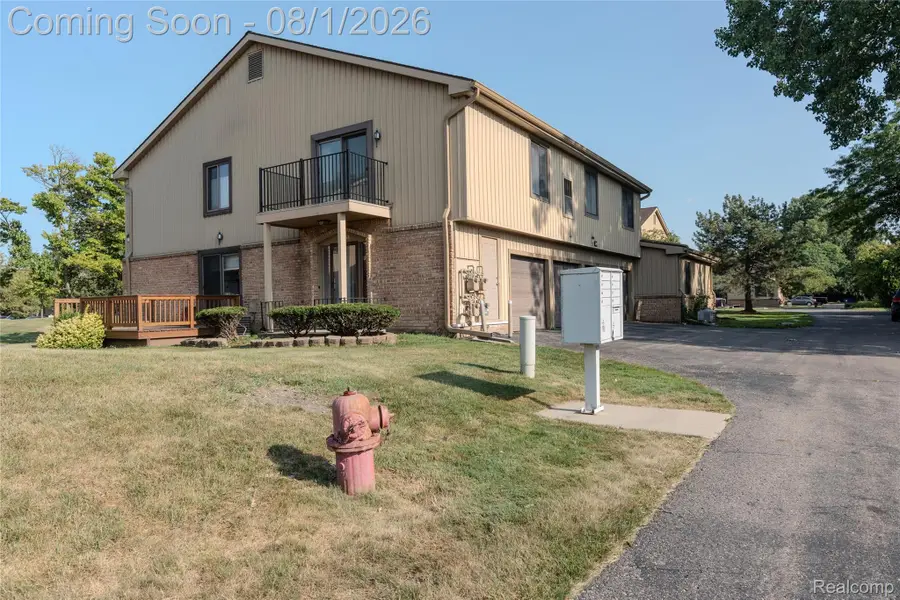 41708 Bedford Drive, Canton, MI 48187 - #2