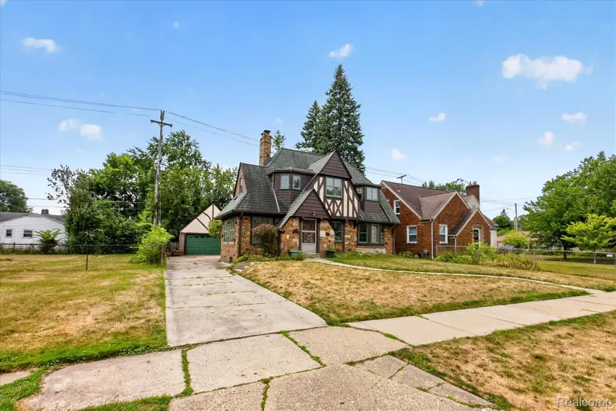 1906 E 2nd Street, Flint, MI 48503 - #2