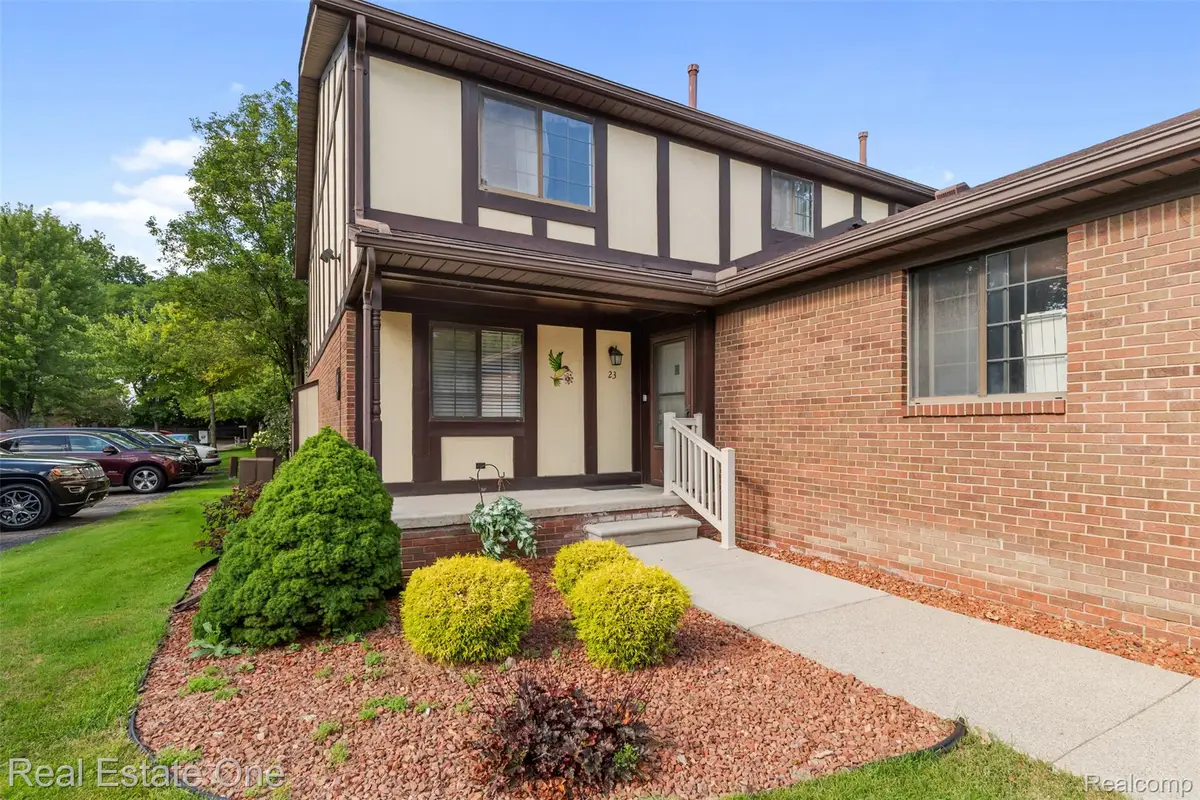 23 Parkplace Central, Allen Park, MI 48101 - #1
